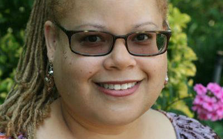 Pam Spaulding (Julie Atwell)